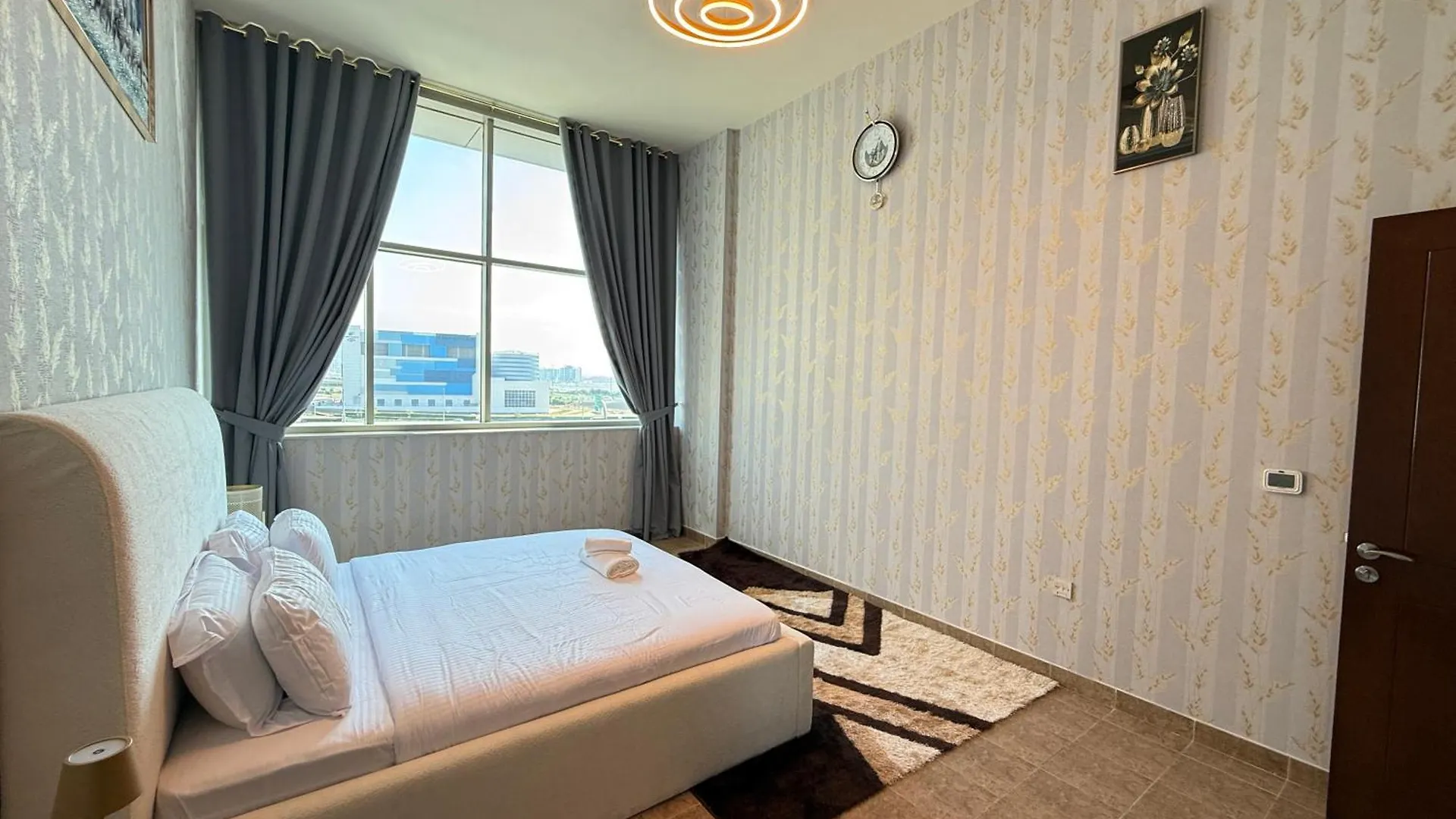 Hm-102Amazing Large Fully Furnished 1Bhk Apartment Dubai