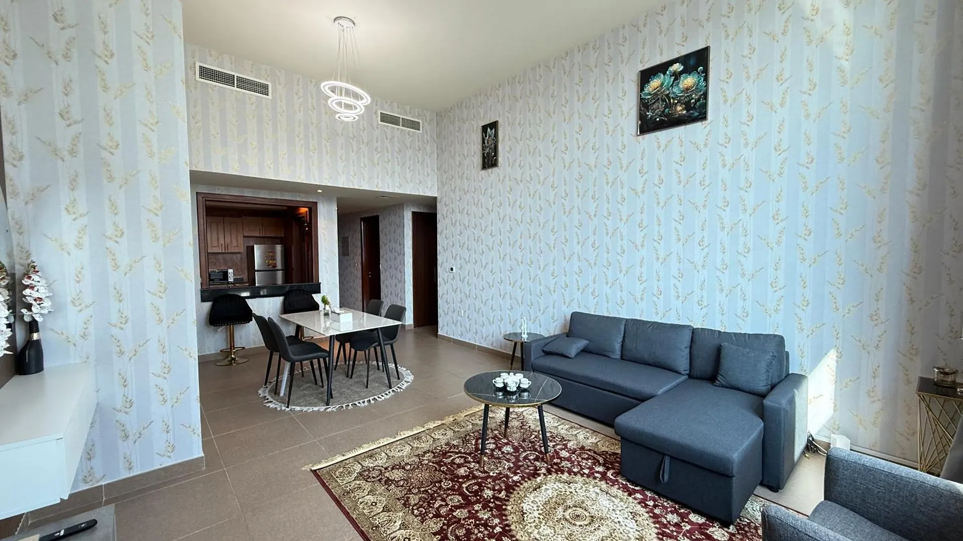 Hm-102Amazing Large Fully Furnished 1Bhk Apartment Dubai United Arab Emirates