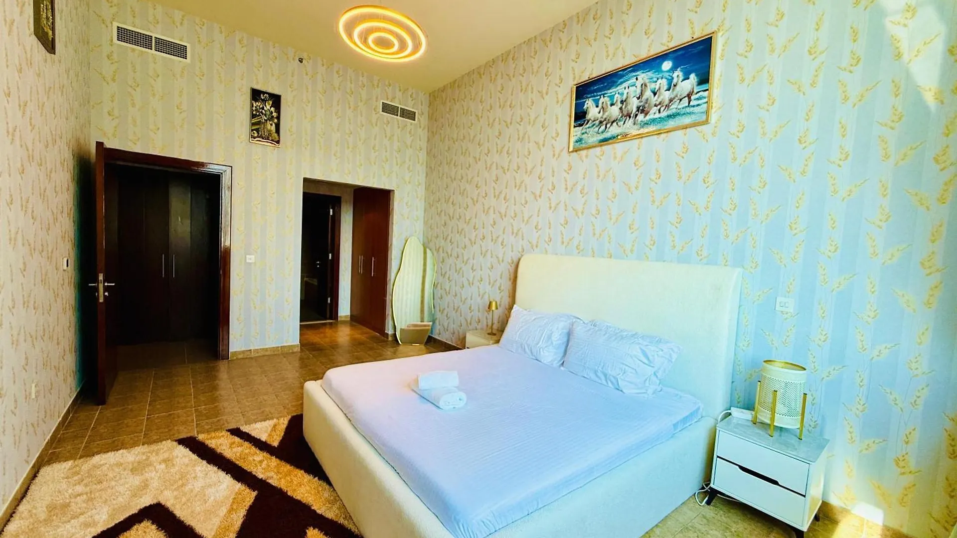 Hm-102Amazing Large Fully Furnished 1Bhk Apartment Dubai