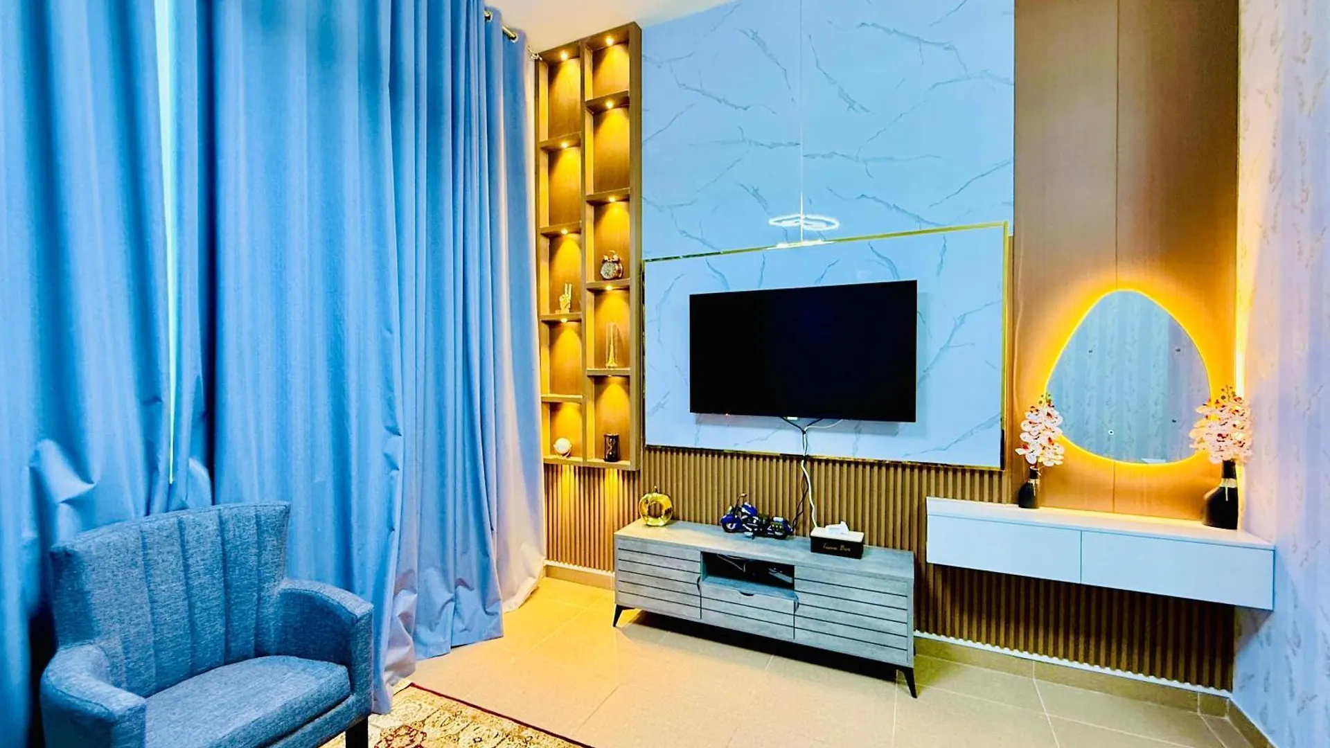 Hm-102Amazing Large Fully Furnished 1Bhk Apartment Dubai United Arab Emirates